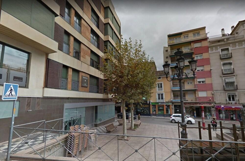 Ch Hostal Victoria Куенка Екстериор снимка