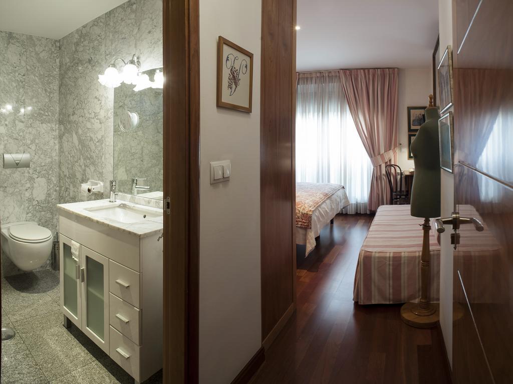 Ch Hostal Victoria Куенка Екстериор снимка