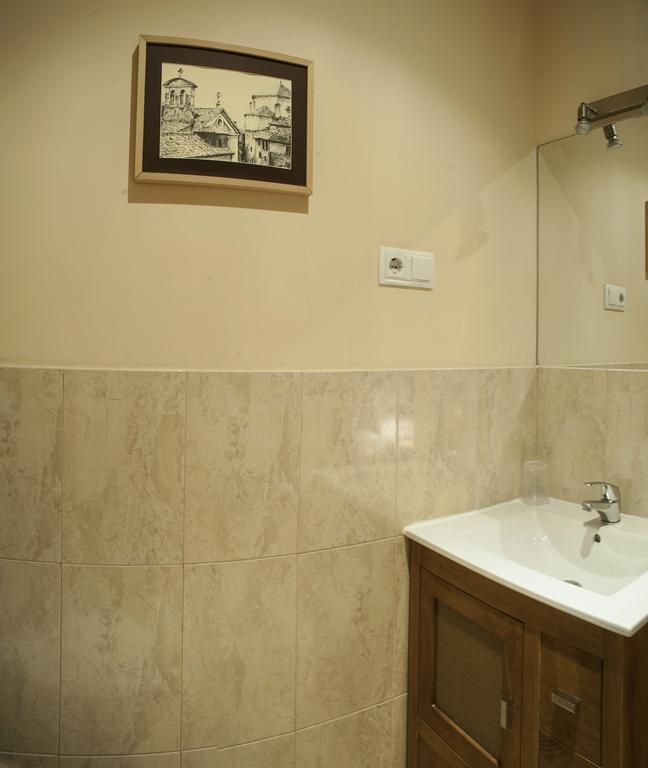 Ch Hostal Victoria Куенка Екстериор снимка