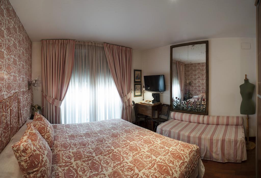 Ch Hostal Victoria Куенка Екстериор снимка